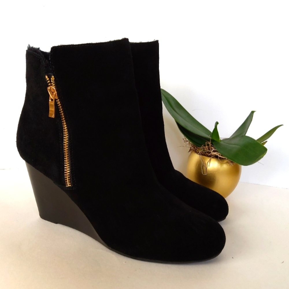 Saks Fith Avenue black suede leather wedge boots